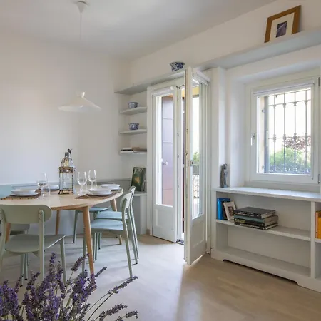 아파트 Bright Modern Flat In Centre