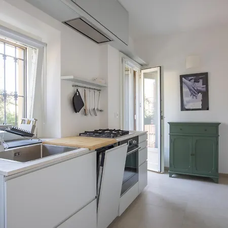 Bright Modern Flat In Centre Διαμέρισμα *