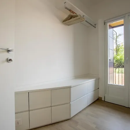 Bright Modern Flat In Centre * Μιλάνο